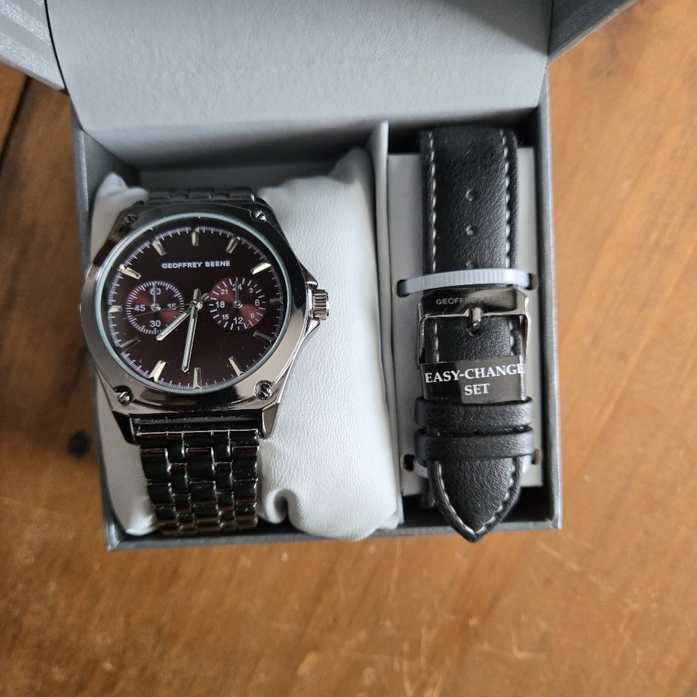 Geoffrey Beene Mens Luxury Watch NEW